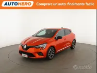 Usata Renault Clio V Techno 94 CV (69 kW) 2023 Arancione Berlina