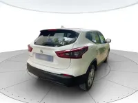 Usado Nissan Qashqai 140 HP (102 kW) 2021 Branco SUV