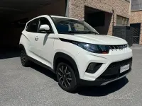 Usata Mahindra KUV100 83 CV (61 kW) 2021 Bianco SUV