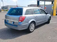 Usata Opel Astra 105 CV (77 kW) 2006 Grigio Station wagon