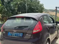 Usata Ford Fiesta 68 CV (50 kW) 2010 Viola Berlina