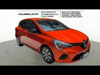 Usata Renault Clio Equilibre 100 CV (73 kW) 2023 Arancione Utilitaria
