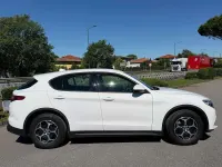 Usata Alfa Romeo Stelvio Business 190 CV (139 kW) 2022 Bianco SUV