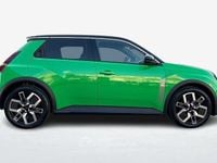 Nuova Renault 5 E-Tech Urban 89 kW (122 CV) 2026 Verde Berlina