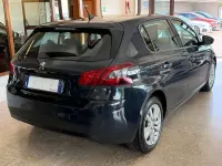 Usata Peugeot 308 Active 131 CV (96 kW) 2018 Grigio hurricane Berlina
