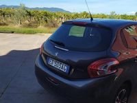 Usata Peugeot 208 Access 82 CV (60 kW) 2018 Grigio Utilitaria