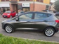 Usata Ford Fiesta 95 CV (69 kW) 2020 Gray Utilitaria