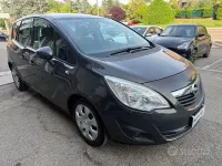 Usata Opel Meriva 120 CV (88 kW) 2013 Grigio scuro Monovolume