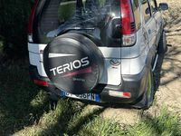 Usata Daihatsu Terios 86 CV (63 kW) 2001 Bianco SUV