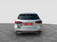 Usata Mercedes B180 116 CV (85 kW) 2019 Grigio Utilitaria