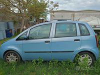 Usata Fiat Idea 101 CV (74 kW) 2005 Blu Monovolume