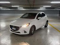 Usata Mazda 2 Inclusive 90 CV (66 kW) 2015 Bianco Berlina