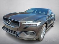 Usata Volvo V60 Momentum 150 CV (110 kW) 2019 Grigio Station wagon