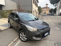 Usata Ford Kuga 150 CV (110 kW) 2017 Grigio SUV