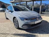 Usata VW Golf VIII Active 110 CV (80 kW) 2022 Grigio Berlina