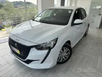 Usata Peugeot 208 Allure 102 CV (75 kW) 2022 Bianco Utilitaria