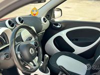 Usata Smart ForFour 71 CV (52 kW) 2015 Rosso Utilitaria