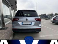 Usata VW Tiguan Allspace 150 CV (110 kW) 2022 Pyrit silver metallizzato SUV