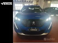 Usata Peugeot 2008 Allure 131 CV (96 kW) 2022 Blu SUV