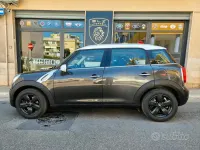 Usata Mini Countryman Business 90 CV (66 kW) 2016 Grigio SUV