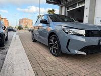 Usata Opel Corsa GS Line 101 CV (74 kW) 2024 Grigio Berlina