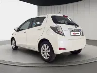Second-hand Toyota Yaris Hybrid Lounge+ 101 CP (74 kW) 2013 Alb Berlinǎ
