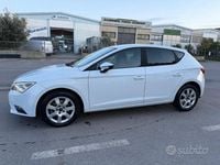 Käytetty Seat Leon Business 110 HP (80 kW) 2015 Valkoinen Sedan