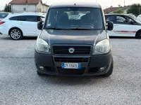 Usata Fiat Doblò 77 CV (56 kW) 2009 Marrone Monovolume