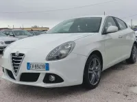 Usata Alfa Romeo Giulietta Progression 105 CV (77 kW) 2014 Bianco Utilitaria