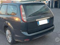Usata Ford Focus 90 CV (66 kW) 2008 Grigio Station wagon