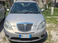 Usata Lancia Ypsilon 90 CV (66 kW) 2008 Marrone Utilitaria