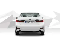 Usata BMW 330 Efficient Dynamics 245 CV (180 kW) 2023 Argento Berlina