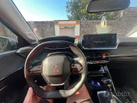 Usata Peugeot 208 Allure 102 CV (75 kW) 2021 Grigio Utilitaria