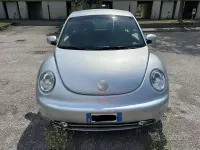 Usata VW New Beetle 105 CV (77 kW) 2006 Grigio Utilitaria