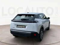 Usata Peugeot 2008 Active 102 CV (75 kW) 2024 Bianco SUV