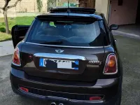 Usata Mini Cooper S 174 CV (127 kW) 2010 Marrone Utilitaria