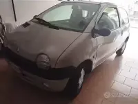 Usata Renault Twingo 58 CV (42 kW) 1999 Utilitaria