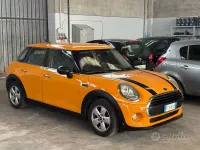 Usata Mini ONE Hype 102 CV (75 kW) 2016 Arancione Utilitaria