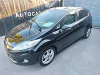 Usata Ford Fiesta Titanium 97 CV (71 kW) 2012 Nero Berlina