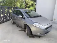 Usata Fiat Grande Punto 75 CV (55 kW) 2007 Grigio Utilitaria