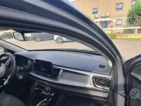 Usata Kia Rio 100 CV (73 kW) 2022 Grigio Berlina