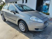Usata Fiat Grande Punto Dynamic 75 CV (55 kW) 2008 Grigio Utilitaria