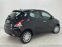 usata Lancia Ypsilon 1.2 69 CV 5 porte GPL Ecochic Silver