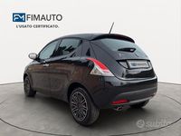 Usata Lancia Ypsilon Gold 69 CV (50 kW) 2023 Nero Utilitaria