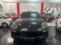 Usata Porsche Cayenne Platinum Edition 250 CV (183 kW) 2016 Nero SUV