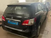 Usata Mercedes B180 109 CV (80 kW) 2015 Nero Utilitaria
