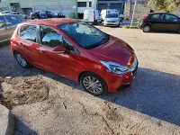 Usata Peugeot 208 82 CV (60 kW) 2017 Rosso Utilitaria