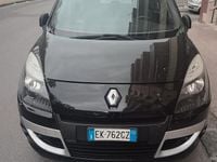 Usata Renault Scénic III 110 CV (80 kW) 2012 Nero Monovolume