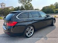 Usata BMW 318 Sport Line 143 CV (105 kW) 2014 Nero Station wagon