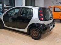 Usata Smart ForFour Pure 74 CV (54 kW) 2005 Nero Utilitaria